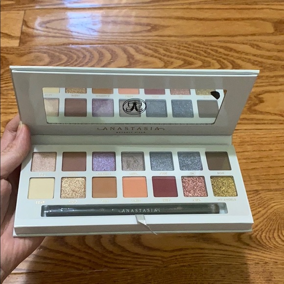 Anastasia Beverly Hills Carli Bybel palette - Picture 3 of 4